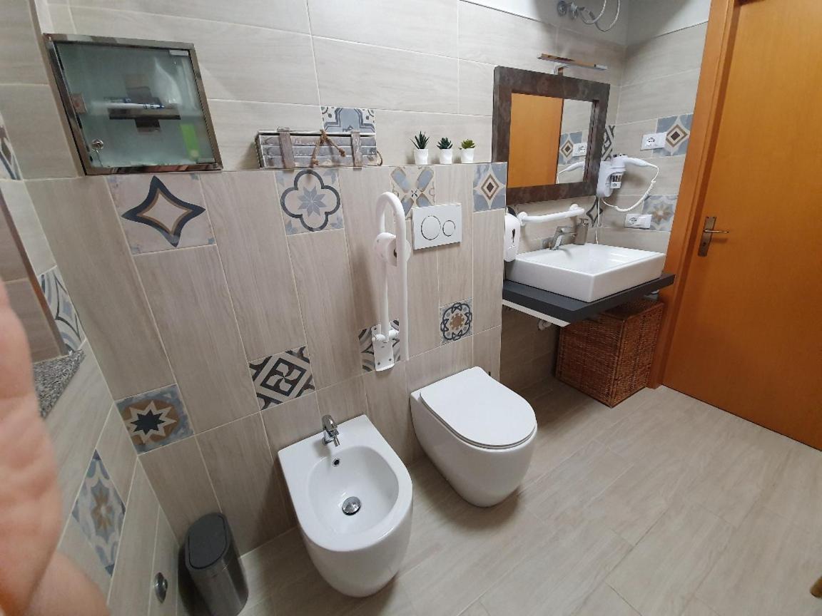 New Panorama Villa Riposto ภายนอก รูปภาพ